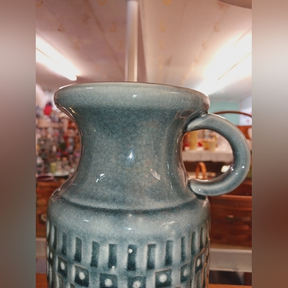 Dotted blue pitcher - Picture 4 of 8